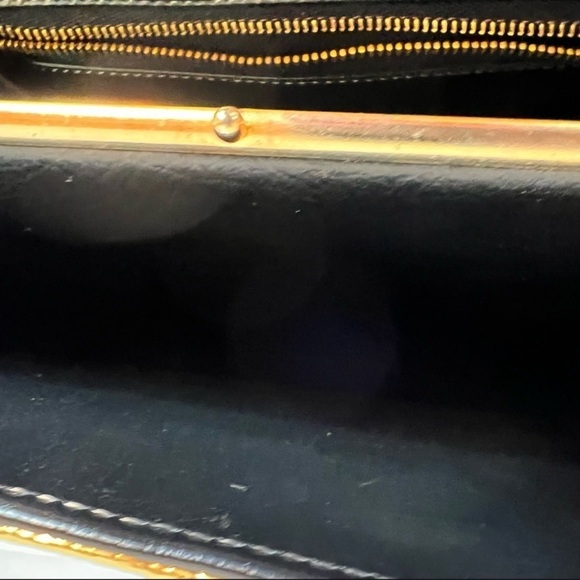 Vintage Gold Purse - Picture 6 of 11